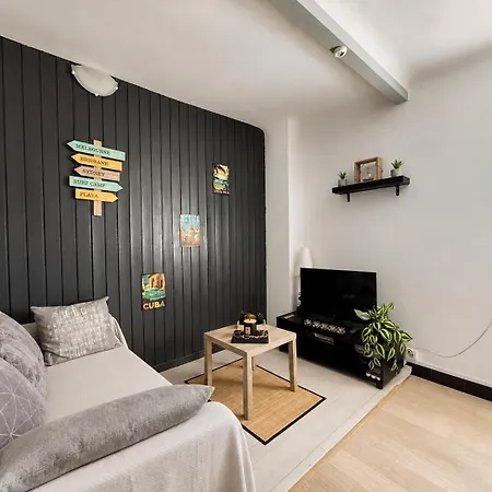 Cosy Avec Terrasse - * Aix-les-Bains