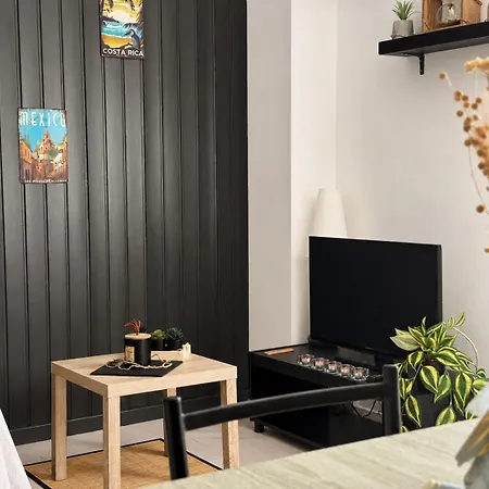 Διαμέρισμα Cosy Avec Terrasse - *